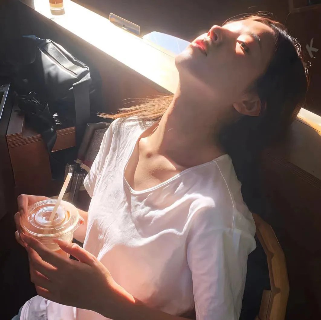 云雀山庄的情人